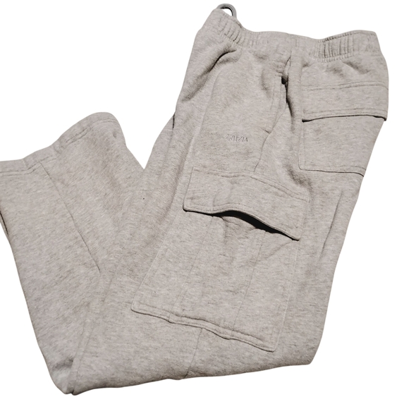 Aritzia NWOT | Aritzia Cozy Sweatfleece Mega Cargo Sweatpant | Size 2XS - Picture 2 of 10
